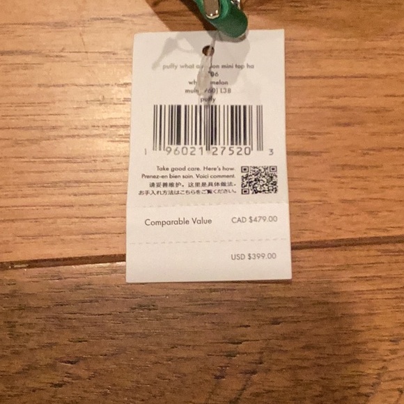 ⭐️⭐️HOST PICK ⭐️⭐️Kate Spade Puffy Melon Mini Bag. NWT - Picture 4 of 8